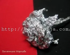 Роза з фольги своїми руками