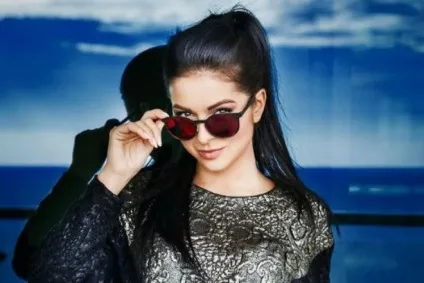 Зростання і вага Нюші (Шурочкін), параметри фігури співачки, розмір грудей, розмір ноги