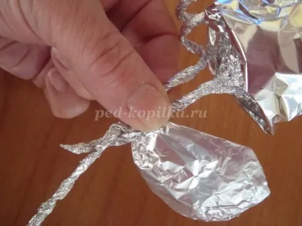 Троянди з фольги своїми руками