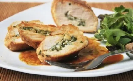 Рулетики з курячого філе (з сиром, грибами) рецепти з фото (рулетики з курячого філе з начинкою) Рулетики з курячого філе (з сиром, грибами) рецепти з фото