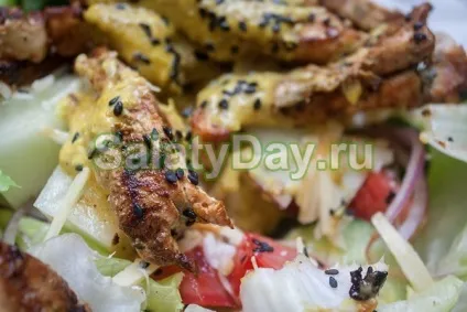 Салат баварський з куркою - шедевр зі звичних продуктів рецепт з фото і відео