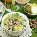 Салат з куркою, сухариками і сиром (курка) Салат з куркою, сухариками і сиром