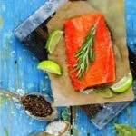Салат з копченою куркою, омлетом і маринованою цибулею, покрокові рецепти з фото (салат) Салат з копченою куркою, омлетом і маринованою цибулею, покрокові рецепти з фото