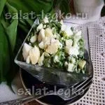 Салат з куркою, сухариками і сиром (сиром) Салат з куркою, сухариками і сиром