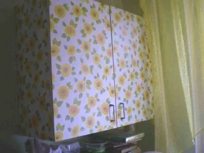 Самоклеючі або самоклеючі як правильно, як (клеїти плівку) Самоклеючі або самоклеючі як правильно, як