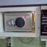 Секрети, як приховати сейф в квартирі, приклади інтер'єру (високий рівень безпеки) Секрети, як приховати сейф в квартирі, приклади інтер'єру