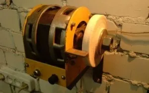 Зробити наждак своїми руками не складно, маючи під рукою стару пральну машину (наждак) Зробити наждак своїми руками не складно, маючи під рукою стару пральну машину