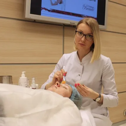 Семінари і навчання застосуванню косметики christina в центрі николь (кристина семінари) Семінари і навчання застосуванню косметики christina в центрі николь