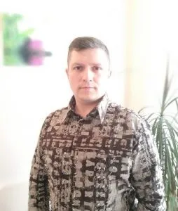 Школа розвитку свідомості, про засновника школи (Школу Розвитку Свідомості) Школа розвитку свідомості, про засновника школи