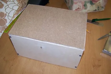 Шкатулка для ниток з фанери - ярмарок майстрів - ручна робота, handmade (клей) Шкатулка для ниток з фанери - ярмарок майстрів - ручна робота, handmade