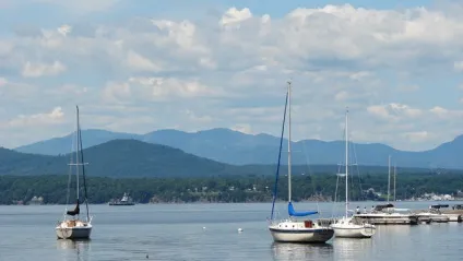 Штат Нью-Гемпшир, сша (new hampshire, nh, usa) (Нью-Гемпшир) Штат Нью-Гемпшир, сша (new hampshire, nh, usa)