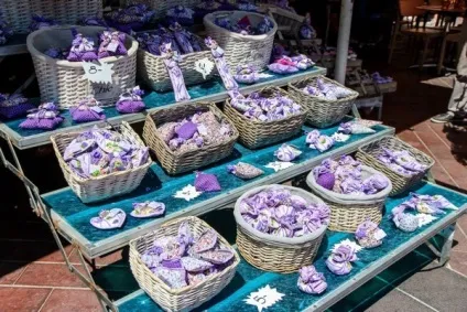 Шопінг в Ніцці торгові вулиці, центри, магазини, ринки і що купити і привезти (ринки) Шопінг в Ніцці торгові вулиці, центри, магазини, ринки і що купити і привезти