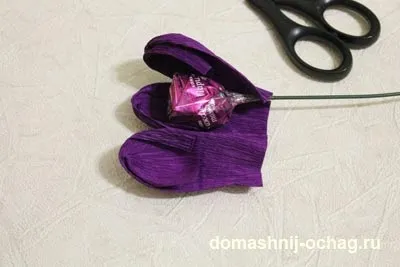 Солодкий букет з цукерок крокуси з цукерок (своїми руками)