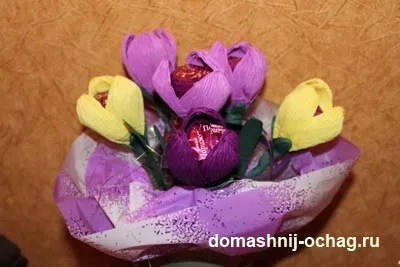 Солодкий букет з цукерок крокуси з цукерок (своїми руками)