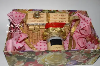 Солодкий фотоапарат з кави і шоколаду (кава) Солодкий фотоапарат з кави і шоколаду