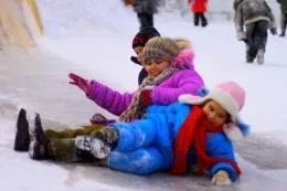 Снігова гірка на присадибній ділянці, робимо сніжну гірку своїми руками (сніжна) Снігова гірка на присадибній ділянці, робимо сніжну гірку своїми руками