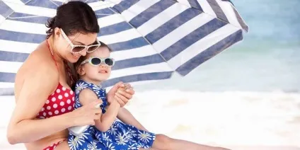 Сонячний опік у дитини симптоми, перша допомога, препарати, народні засоби (опік) Сонячний опік у дитини симптоми, перша допомога, препарати, народні засоби