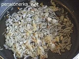 Овочевий суп зі свіжими огірками, дієтичний суп з малою кількістю калорій або на м'ясному бульйоні (малим) Овочевий суп зі свіжими огірками, дієтичний суп з малою кількістю калорій або на м'ясному бульйоні
