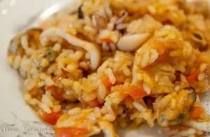 Паелья з куркою і морепродуктами (паелья з куркою і морепродуктами) Паелья з куркою і морепродуктами