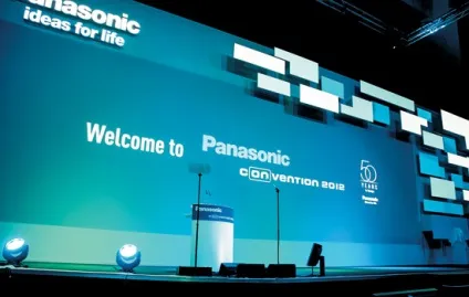 Panasonic скло і метал