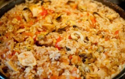 Паелья з куркою і морепродуктами - покроковий рецепт з фото на (страви) Паелья з куркою і морепродуктами - покроковий рецепт з фото на