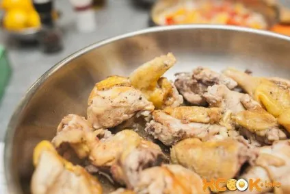 Паелья з куркою і морепродуктами - класичний іспанський рецепт з фото приготування (іспанська) Паелья з куркою і морепродуктами - класичний іспанський рецепт з фото приготування