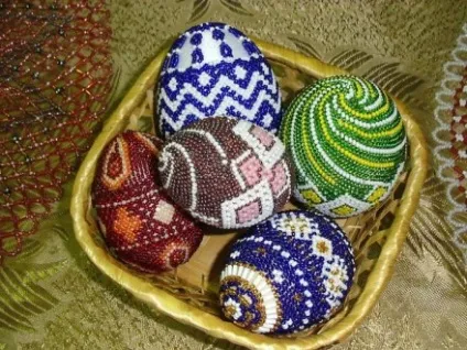 Великодні вироби своїми руками з підручними матеріалами (руками) Великодні вироби своїми руками з підручними матеріалами