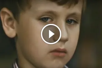 Сорока сміється як маленька дитина (маленький) Сорока сміється як маленька дитина