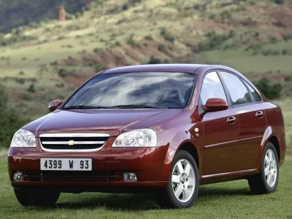 Порівняльний тест-драйв nissan almera classic (ніссан альмера класик) і chevrolet lacetti (прибульці. Два) Порівняльний тест-драйв nissan almera classic (ніссан альмера класик) і chevrolet lacetti