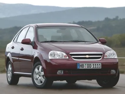 Порівняльний тест-драйв nissan almera classic (ніссан альмера класик) і chevrolet lacetti (колеса) Порівняльний тест-драйв nissan almera classic (ніссан альмера класик) і chevrolet lacetti