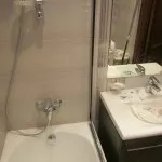 Скляні шторки для ванної установка своїми руками, фото і відгуки (ванною) Скляні шторки для ванної установка своїми руками, фото і відгуки