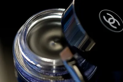 Стійка кремова підводка для очей chanel - calligraphie de chanel - 65 hyperblack, kristina