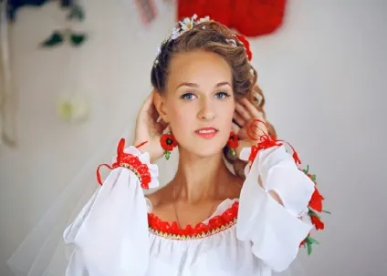Весільні сукні в слов'янському стилі (слов'янському) Весільні сукні в слов'янському стилі