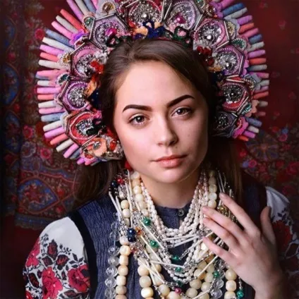 Весільні сукні в українському стилі з вишивкою (стилі) Весільні сукні в українському стилі з вишивкою