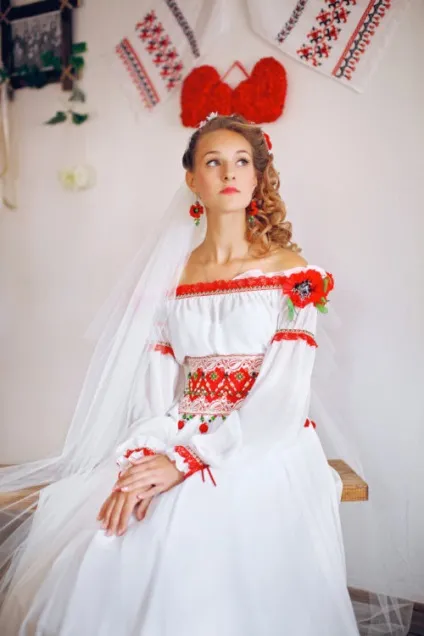 Весільні сукні в українському стилі, модний образ нареченої (плаття) Весільні сукні в українському стилі, модний образ нареченої
