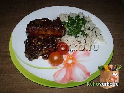 Свинячі реберця з рисом