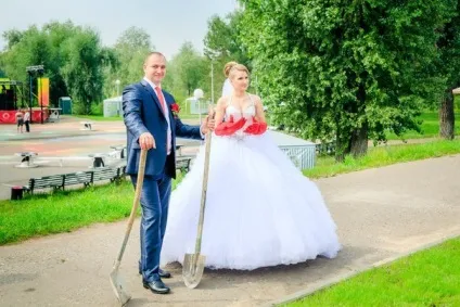 Весільні спідниці класу люкс (Величезне спасибі низький) Весільні спідниці класу люкс