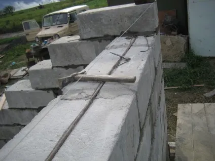 Теплий і довговічний гараж з газобетону - будуємо самі (газобетону) Теплий і довговічний гараж з газобетону - будуємо самі