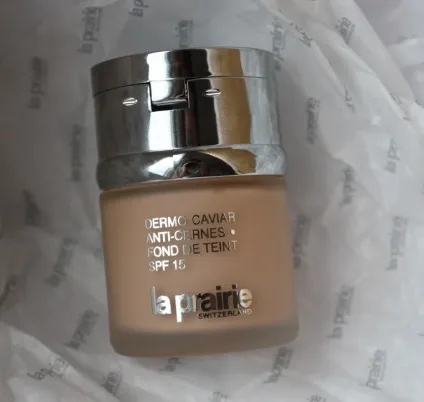Тональний крем la prairie skin caviar concealer foundation porcelain blush