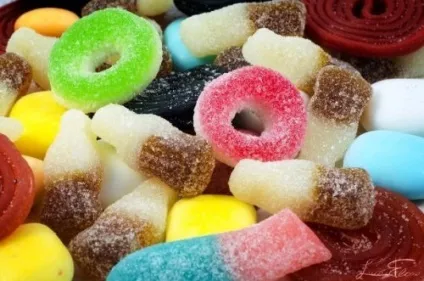 Топ-25 продукти, які шкідливі для вашої кішки (вашої) Топ-25 продукти, які шкідливі для вашої кішки