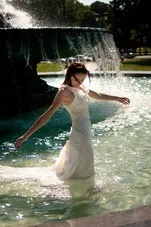 Тренд «trash the dress» або плаття в мотлох! (Мотлох) Тренд «trash the dress» або плаття в мотлох!