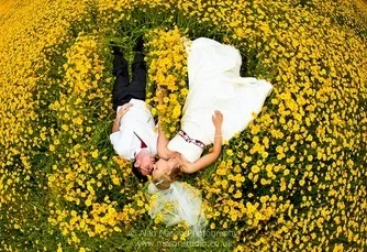 Тренд «trash the dress» або плаття в мотлох! (Мотлох) Тренд «trash the dress» або плаття в мотлох!