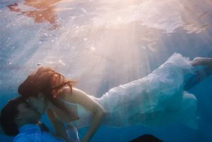 Тренд «trash the dress» або плаття в мотлох! (Dress) Тренд «trash the dress» або плаття в мотлох!