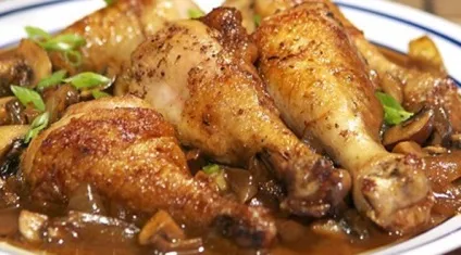 Тушкована курка в мультиварці Редмонд (курка) Тушкована курка в мультиварці Редмонд