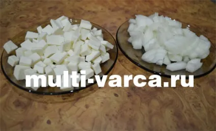 Тушкована картопля з сиром і м'ясом в мультиварці (картопля) Тушкована картопля з сиром і м'ясом в мультиварці