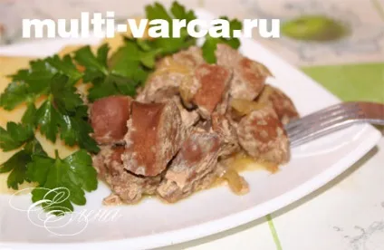 Тушкована печінка з картоплею в мультиварці (мультиварці) Тушкована печінка з картоплею в мультиварці