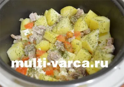 Тушкована картопля з сиром і м'ясом в мультиварці (тушкований) Тушкована картопля з сиром і м'ясом в мультиварці