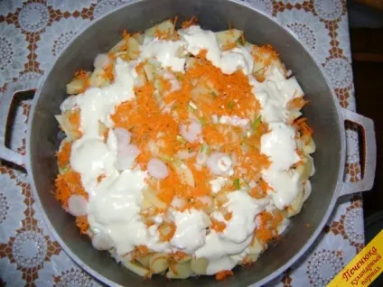 Тушкована картопля з курячим стегенцем (покроковий рецепт з фото) (тушкований) Тушкована картопля з курячим стегенцем (покроковий рецепт з фото)