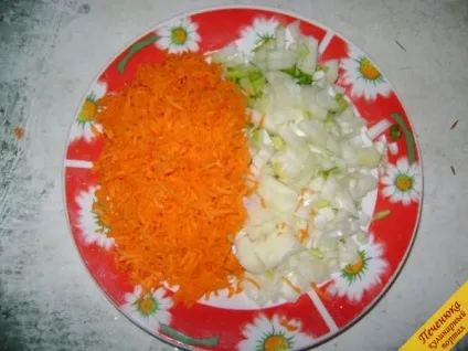 Тушкована картопля з курячим стегенцем (покроковий рецепт з фото) (картопля) Тушкована картопля з курячим стегенцем (покроковий рецепт з фото)