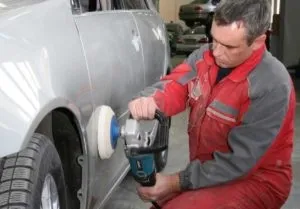 Видалення іржі і фарбування кузова автомобіля - поради і рекомендації (болгарки шліфувального апарату) Видалення іржі і фарбування кузова автомобіля - поради і рекомендації